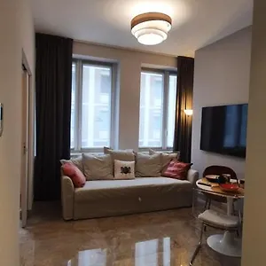  Apartment Pink Maison Centro Piazza Diaz Duomo Italy